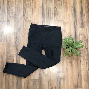 Black skinny jeans